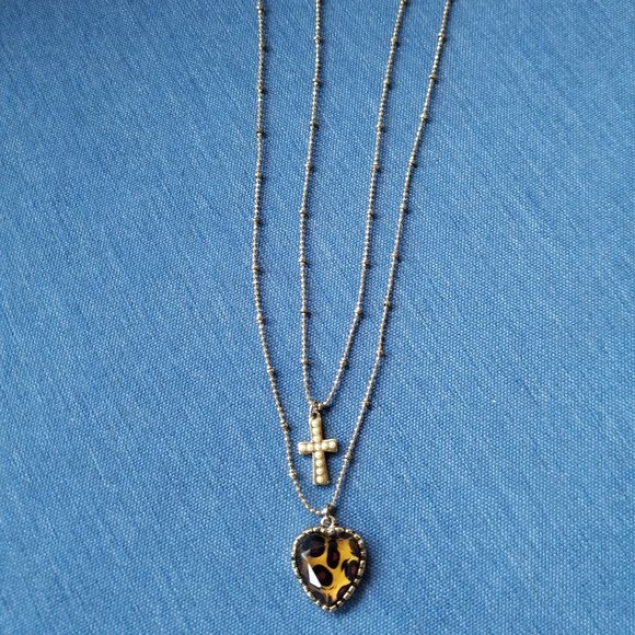 ♱🤎Betsey Johnson Double Chain Heart & Cross Necklace - EPC🤎♱ - Picture 9 of 9